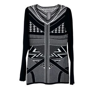 P. Luca Milano Women’s Sweater Size Medium Long Sleeved Black & White Geometric